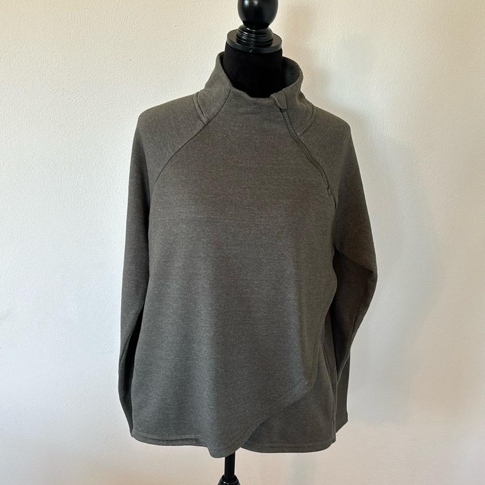 RBX Activewear Fleece Sweatshirt with hip pockets, Zip Mock Neck ad Thumb Holes